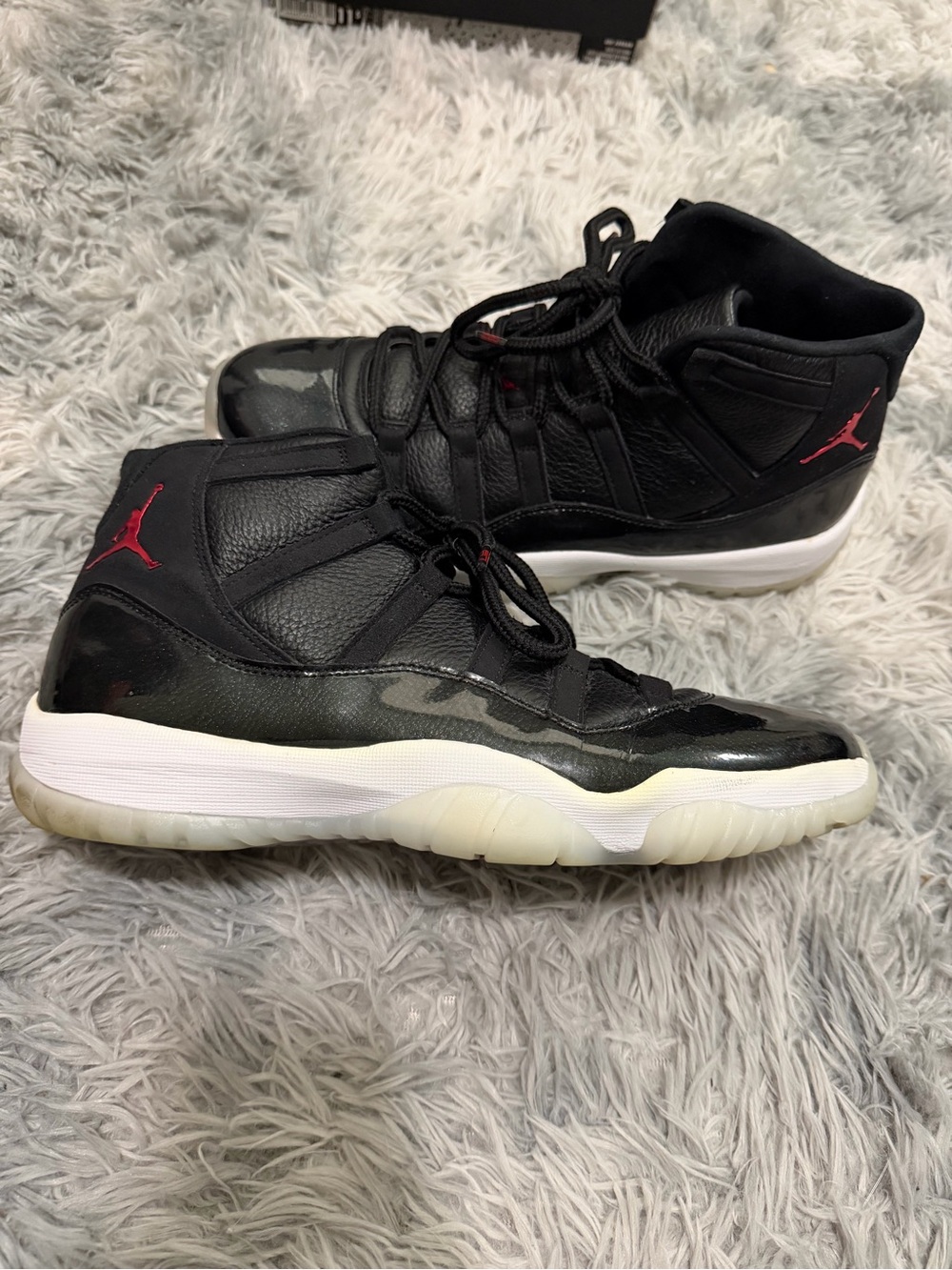 Nike Air Jordan 11 Retro 72-10 Men's Size 11.5